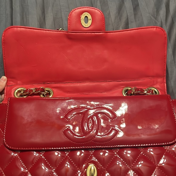 Chanel Classic Quilted Double Flap Handbag - Picture 3 of 9
